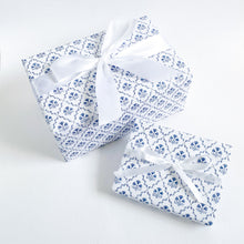 Load image into Gallery viewer, Tulip Trellis Gift Wrap
